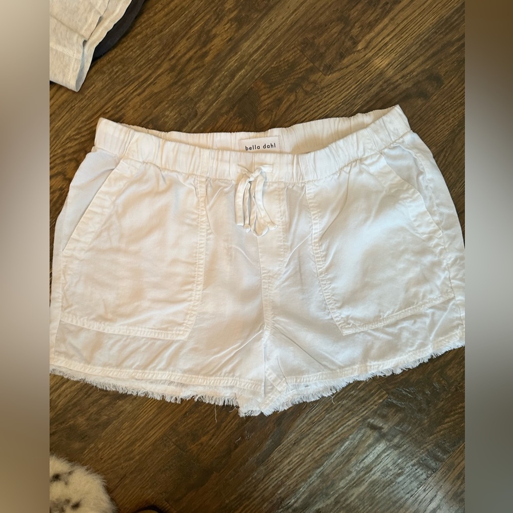 Bella Dahl shorts